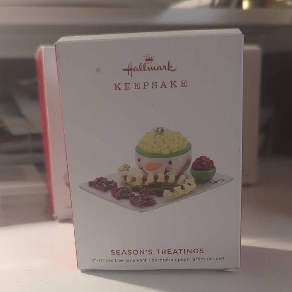 Hallmark Keepsake Snowman Treats Ornament